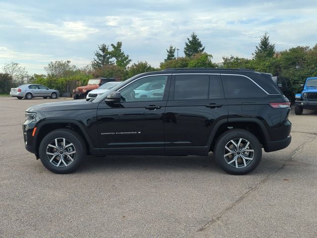2027 Jeep Grand Cherokee Laredo X