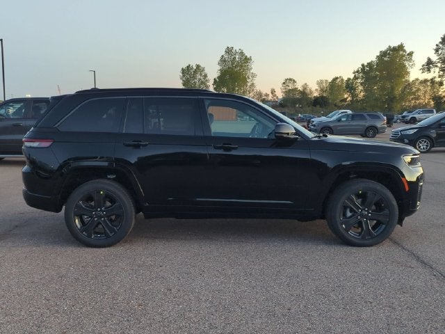 2027 Jeep Grand Cherokee Limited Reserve