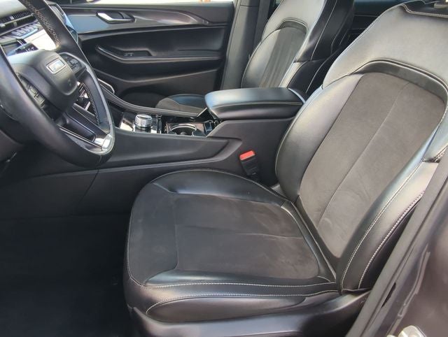 2022 Jeep Grand Cherokee L Altitude 4x4
