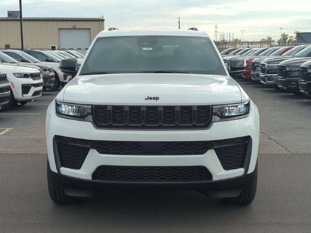 2026 Jeep Grand Cherokee L GRAND CHEROKEE L LAREDO ALTITUDE 4X4