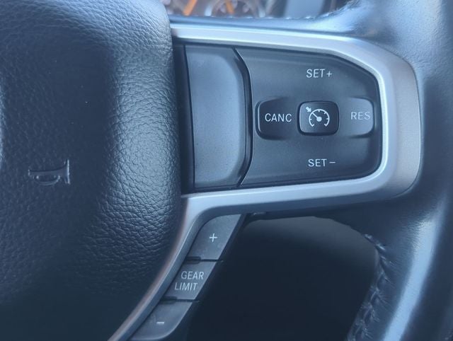 2020 RAM 1500 Big Horn Quad Cab 4x4 6'4' Box