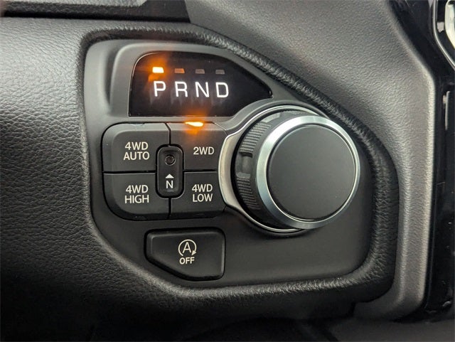 2025 RAM 1500 RAM 1500 BIG HORN CREW CAB 4X4 5'7' BOX