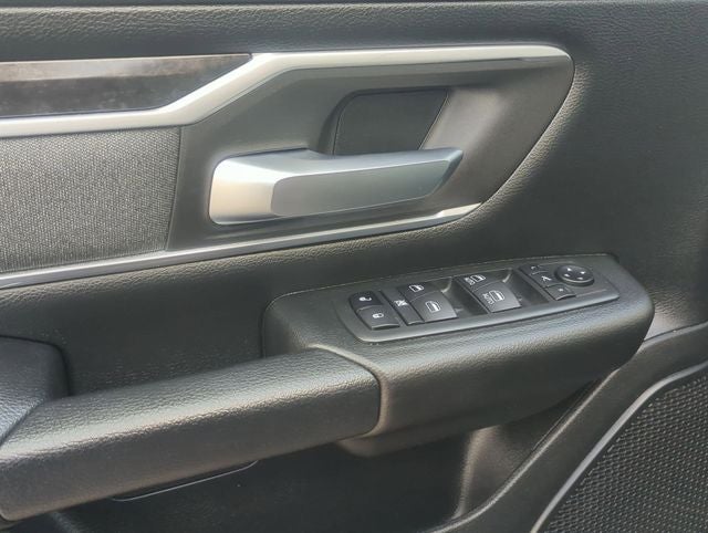 2021 RAM 1500 Big Horn Crew Cab 4x4 5'7' Box