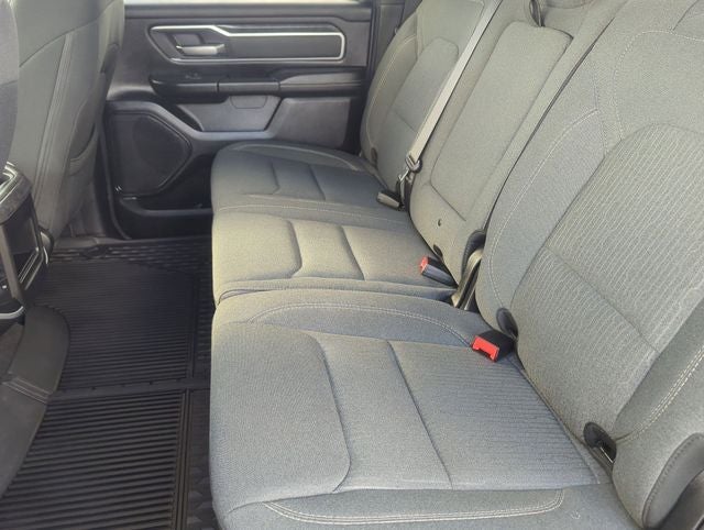 2021 RAM 1500 Big Horn Crew Cab 4x4 5'7' Box