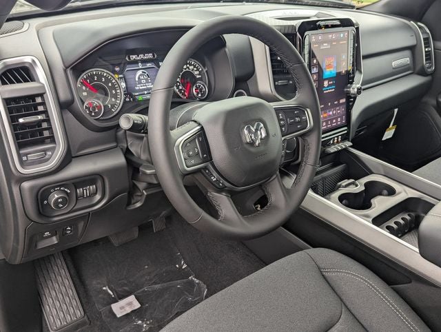 2027 RAM 1500 RAM 1500 BIG HORN CREW CAB 4X4 5'7' BOX