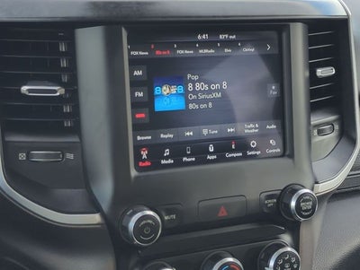 2020 RAM 1500 Big Horn Crew Cab 4x4 5'7' Box