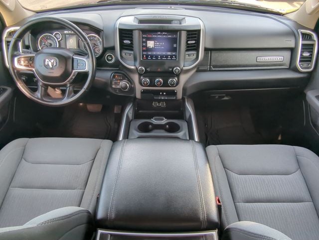 2020 RAM 1500 Big Horn Crew Cab 4x4 5'7' Box