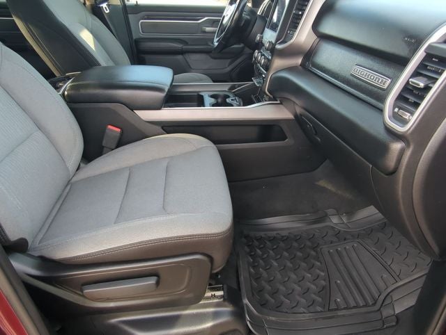 2020 RAM 1500 Big Horn Crew Cab 4x4 5'7' Box