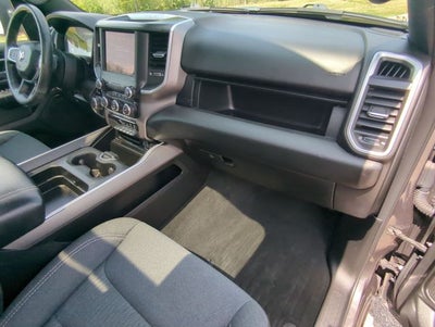 2020 RAM 1500 Big Horn Crew Cab 4x4 5'7' Box