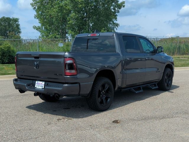 2020 RAM 1500 Big Horn Crew Cab 4x4 5'7' Box
