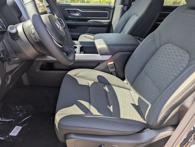 2027 RAM 1500 RAM 1500 BIG HORN CREW CAB 4X4 5'7' BOX