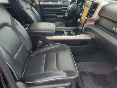 2019 RAM 1500 Laramie Crew Cab 4x4 5'7' Box