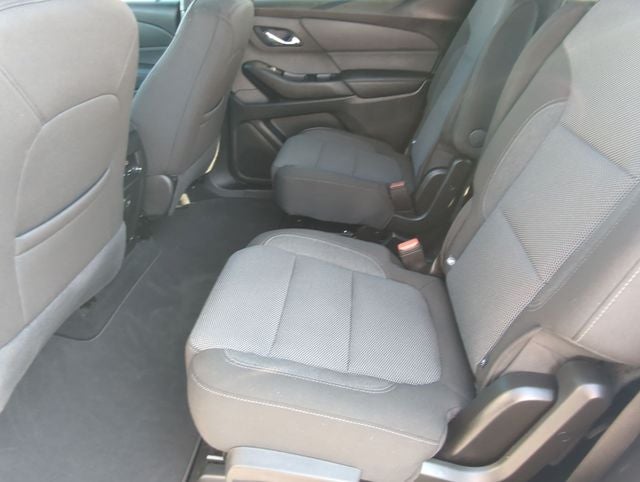 2023 Chevrolet Traverse FWD LT Cloth