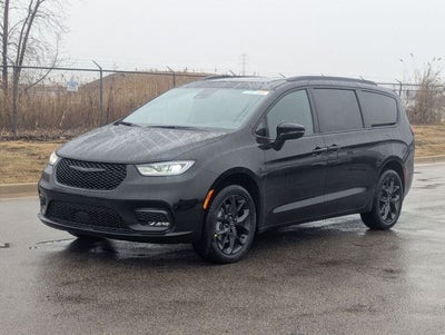 2026 Chrysler Pacifica PACIFICA SELECT AWD