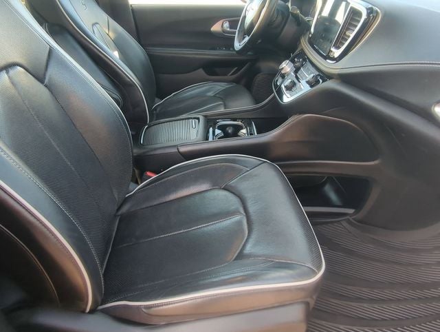 2021 Chrysler Pacifica Limited AWD