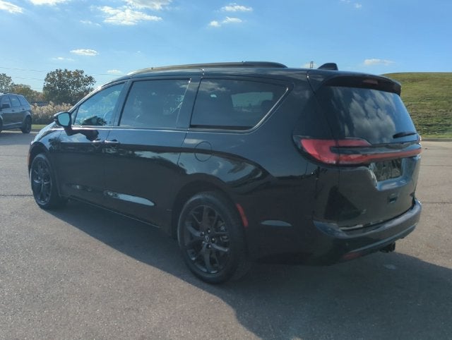 2025 Chrysler Pacifica Limited AWD