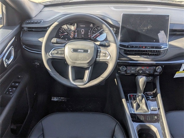 2025 Jeep Compass COMPASS LIMITED 4X4