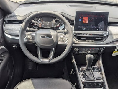 2024 Jeep Compass Latitude Lux FWD