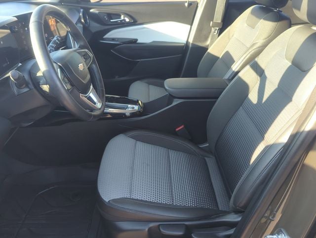 2024 Chevrolet Trax FWD LT