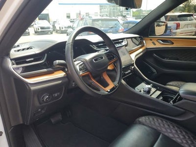 2022 Jeep Grand Cherokee Summit
