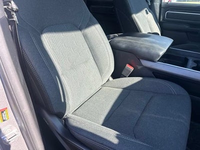 2020 RAM 1500 Big Horn Crew Cab 4x4 5'7" Box