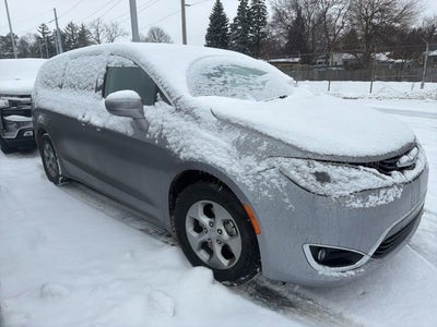 2018 Chrysler Pacifica Hybrid Touring Plus