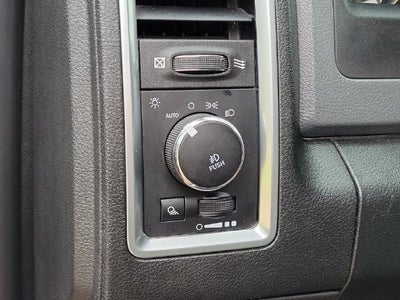 2017 RAM 1500 Big Horn Crew Cab 4x4 5'7" Box