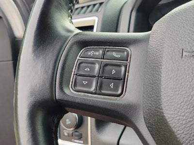 2017 RAM 1500 Big Horn Crew Cab 4x4 5'7" Box
