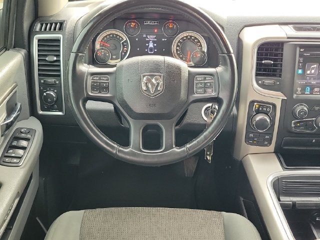 2017 RAM 1500 Big Horn Crew Cab 4x4 5'7" Box