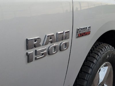 2017 RAM 1500 Big Horn Crew Cab 4x4 5'7" Box