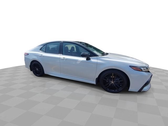2022 Toyota Camry Hybrid XSE