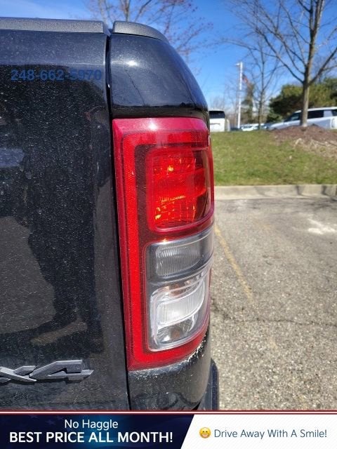 2020 RAM 1500 Big Horn Crew Cab 4x4 5'7" Box