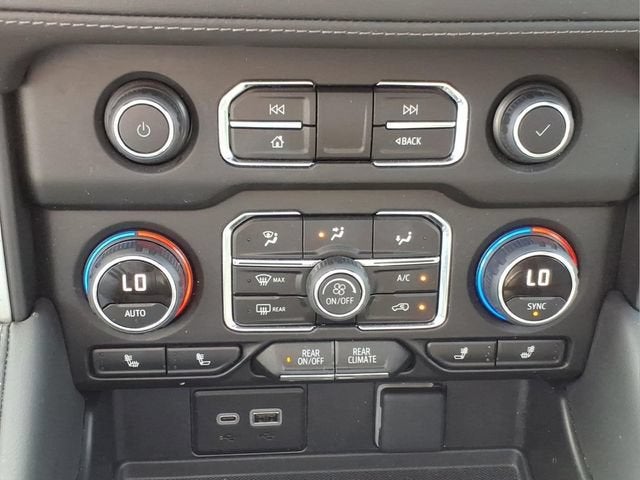 2023 Chevrolet Suburban LT