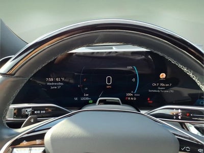 2024 Cadillac LYRIQ Luxury 2
