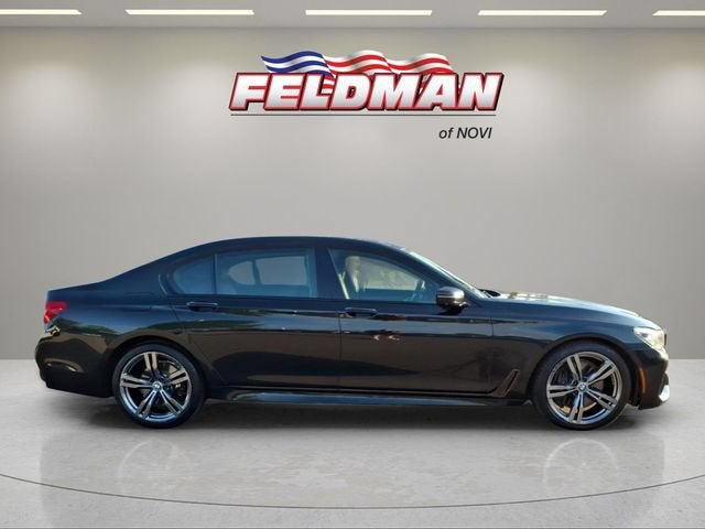 2016 BMW 750i 750i