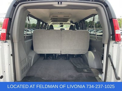 2025 Chevrolet Express Passenger 1LT