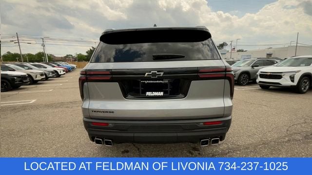 2024 Chevrolet Traverse LS
