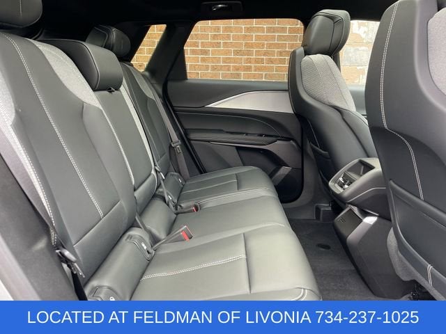 2024 Cadillac LYRIQ Tech