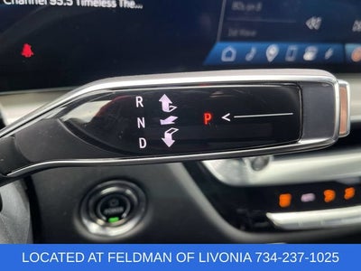 2024 Cadillac LYRIQ Luxury 1