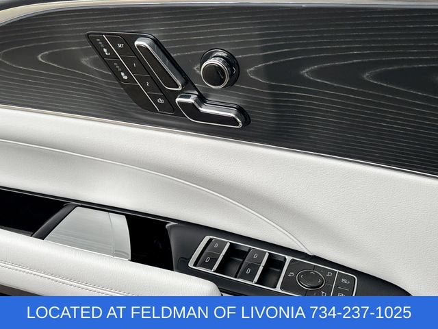 2024 Cadillac LYRIQ Luxury 1