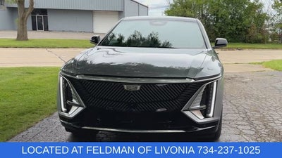 2024 Cadillac LYRIQ Luxury 1