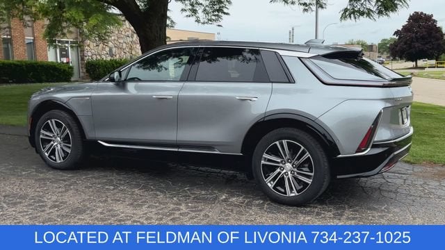 2024 Cadillac LYRIQ Luxury 1