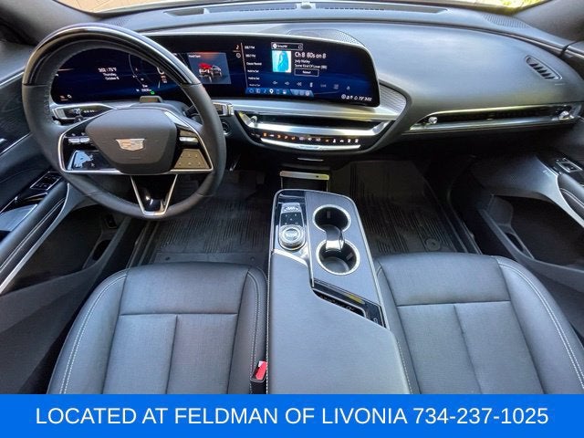 2024 Cadillac LYRIQ Luxury 2