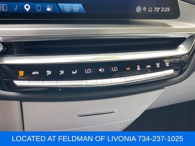 2024 Cadillac LYRIQ Luxury 2