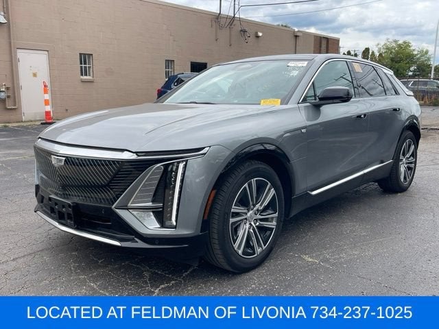 2024 Cadillac LYRIQ Luxury 2
