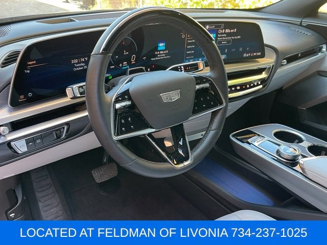 2024 Cadillac LYRIQ Luxury 2