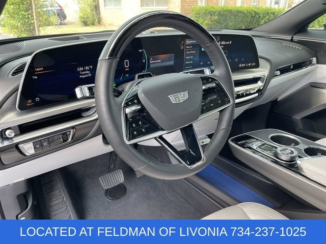 2024 Cadillac LYRIQ Luxury 2
