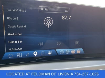 2024 Cadillac LYRIQ Luxury 3