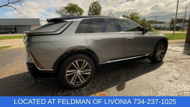 2024 Cadillac LYRIQ Luxury 3