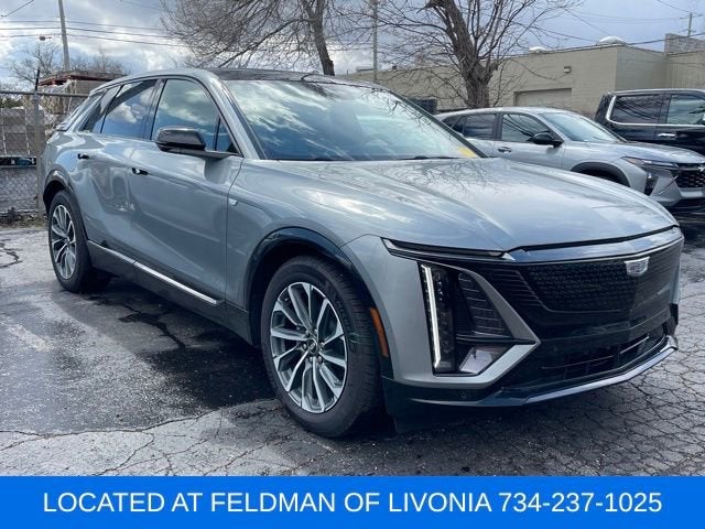 2024 Cadillac LYRIQ Sport 2